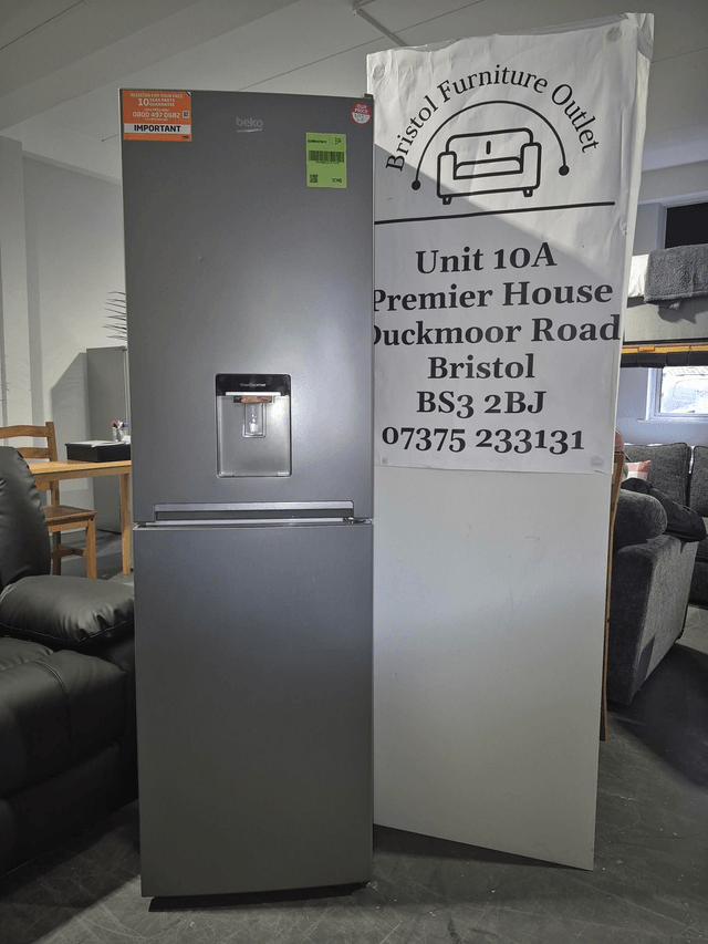 Beko fridge freezer £299